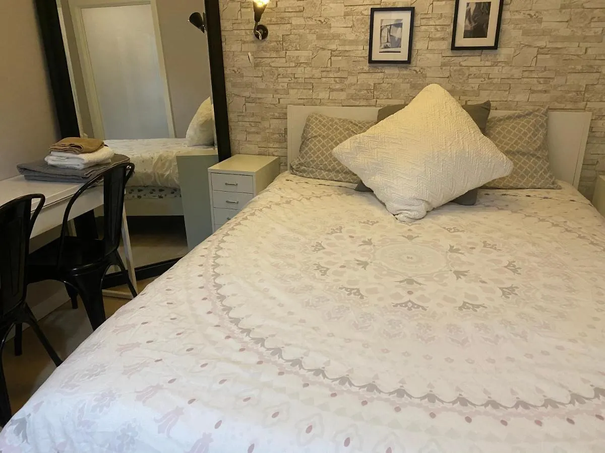 Apartment Downtown Heritage Condo With Parking Victoria Canada